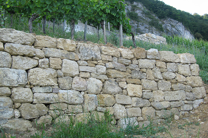 Aufwertung des Trockensteinmauerbaus